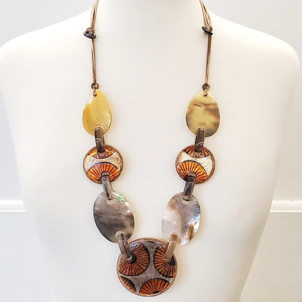Genuine Shell Necklace with Orange Pattern Inlay, Bohemian Beach Tropica…